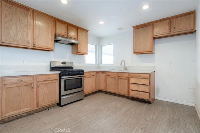9460 Madison, Westminster, CA 92683