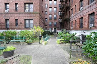 11525 Metropolitan Avenue 233, Kew Gardens, NY 11418