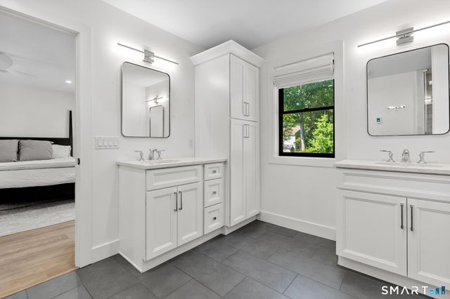 37 Luca Lane, Wethersfield, CT 06109