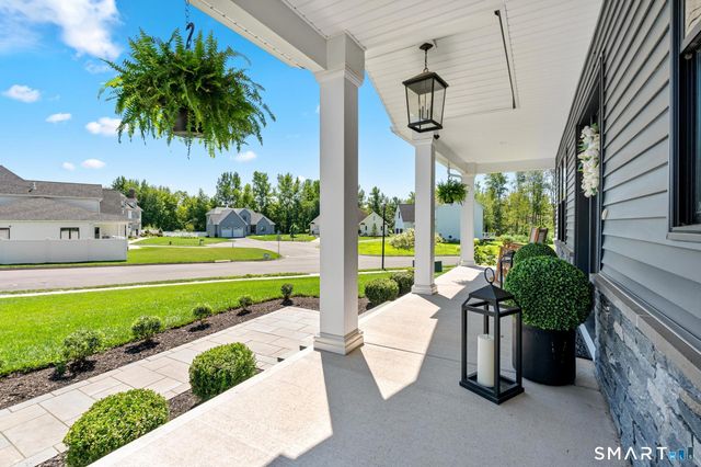 37 Luca Lane, Wethersfield, CT 06109