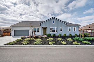 240 Scarlett Way, Hollister, CA 95023