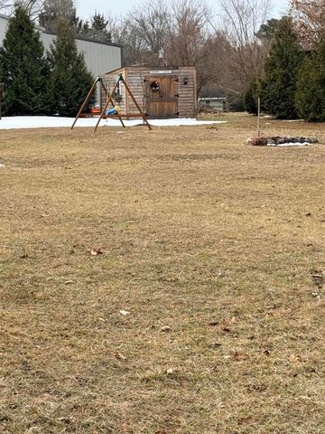 9960 Wildwood Place, Demotte, IN 46310