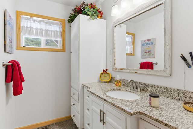 9960 Wildwood Place, Demotte, IN 46310