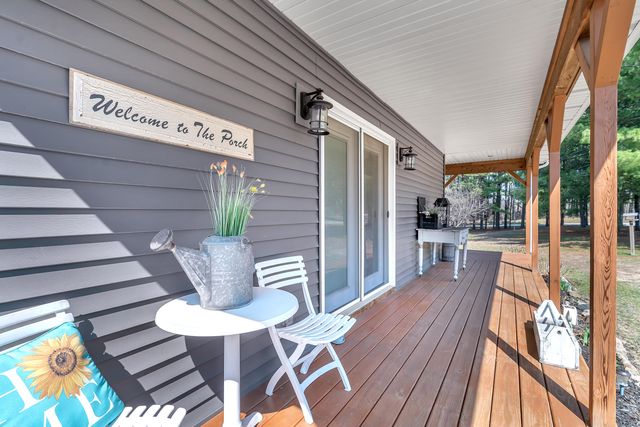 9960 Wildwood Place, Demotte, IN 46310