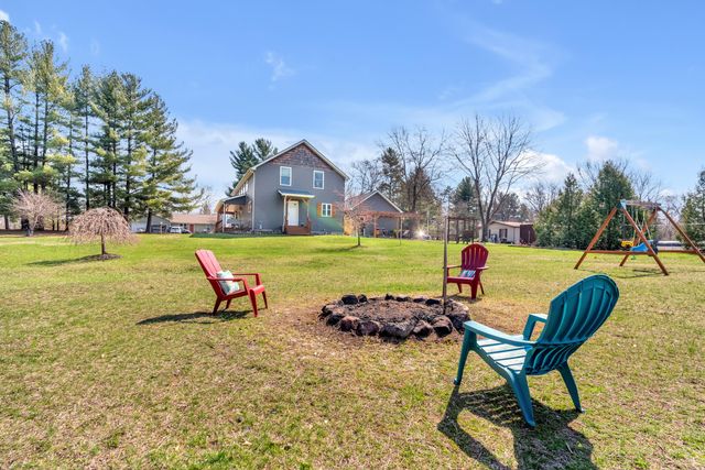 9960 Wildwood Place, Demotte, IN 46310