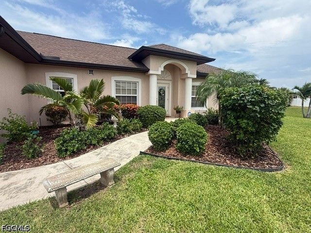 1914 NW 32nd CT, Cape Coral, FL 33993