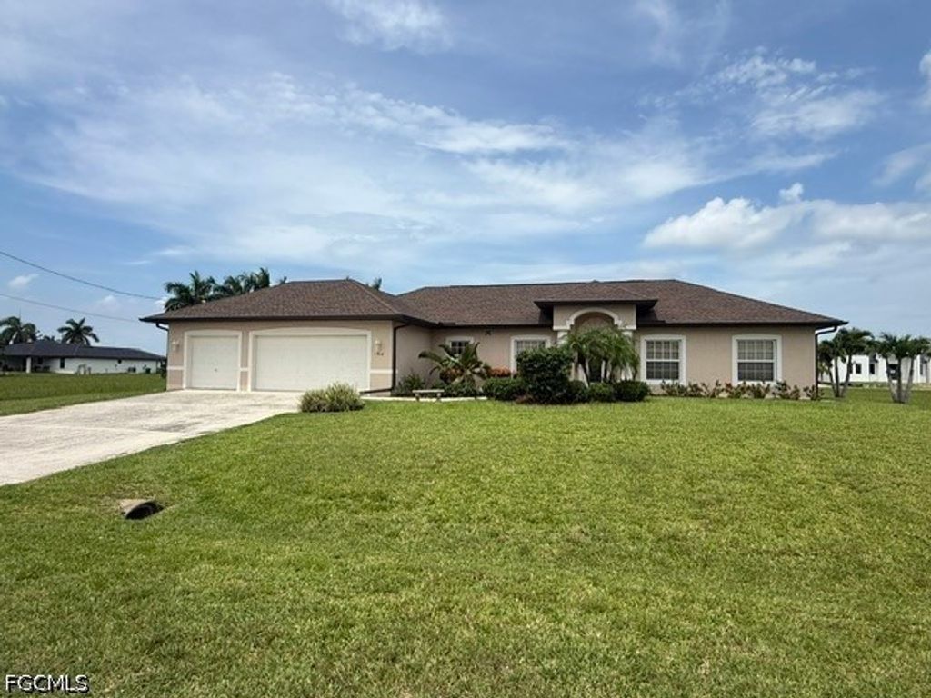 1914 NW 32nd CT, Cape Coral, FL 33993