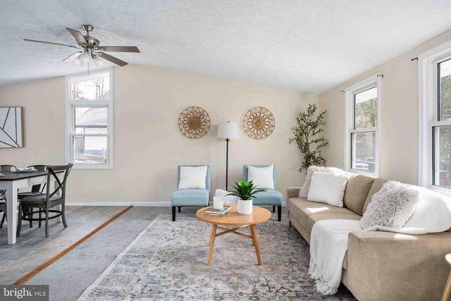 116 LAKEVIEW PKWY, Locust Grove, VA 22508