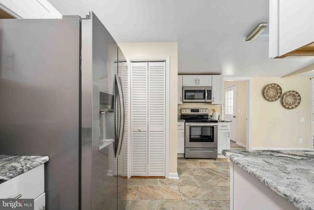 116 LAKEVIEW PKWY, Locust Grove, VA 22508