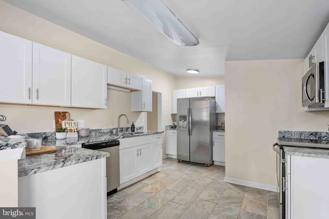 116 LAKEVIEW PKWY, Locust Grove, VA 22508