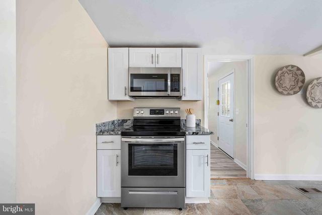 116 LAKEVIEW PKWY, Locust Grove, VA 22508