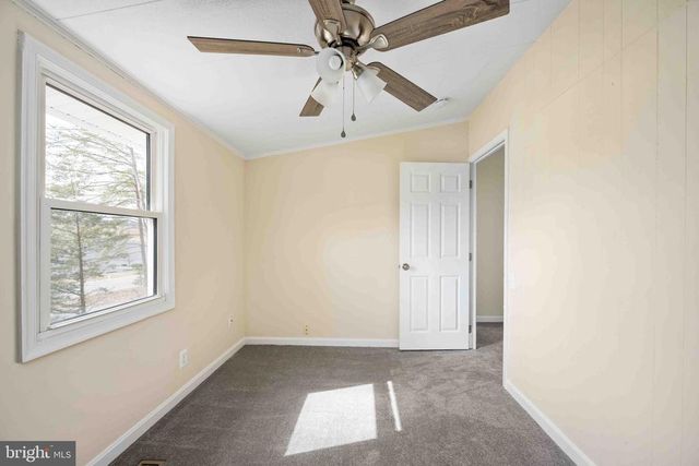 116 LAKEVIEW PKWY, Locust Grove, VA 22508
