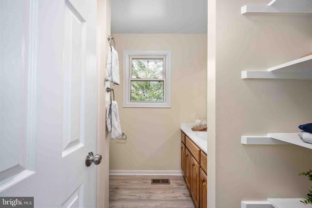 116 LAKEVIEW PKWY, Locust Grove, VA 22508