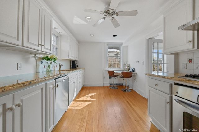 401 Heathcote Road, Scarsdale, NY 10583