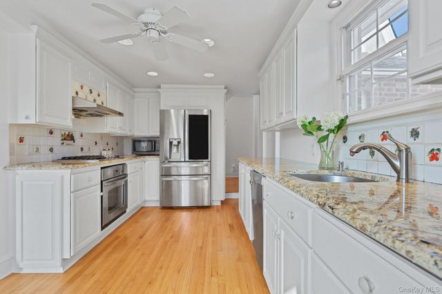 401 Heathcote Road, Scarsdale, NY 10583