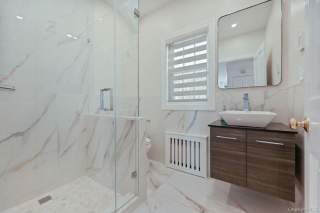 401 Heathcote Road, Scarsdale, NY 10583