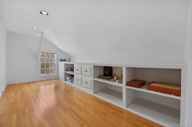 401 Heathcote Road, Scarsdale, NY 10583