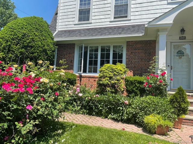 401 Heathcote Road, Scarsdale, NY 10583