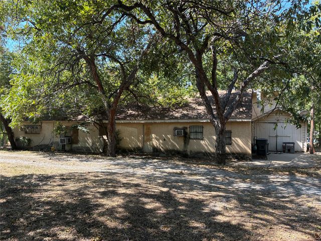 2307 Knight Street, Dallas, TX 75219