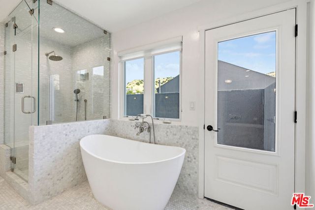 10321 Sala Place, Sun Valley, CA 91352