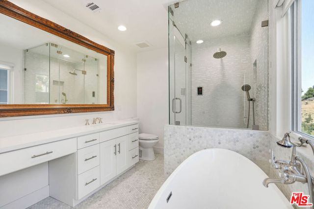10321 Sala Place, Sun Valley, CA 91352