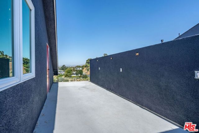 10321 Sala Place, Sun Valley, CA 91352