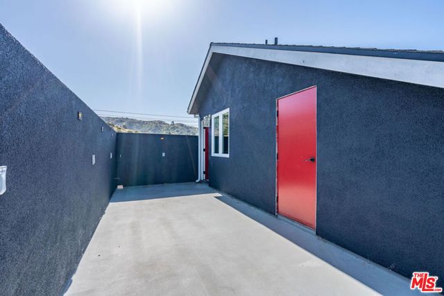 10321 Sala Place, Sun Valley, CA 91352