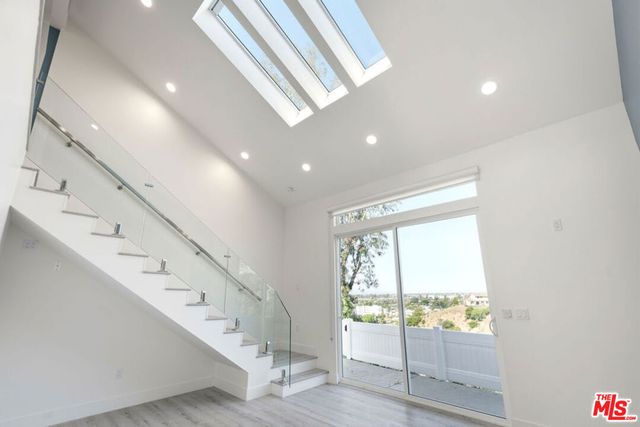 10321 Sala Place, Sun Valley, CA 91352
