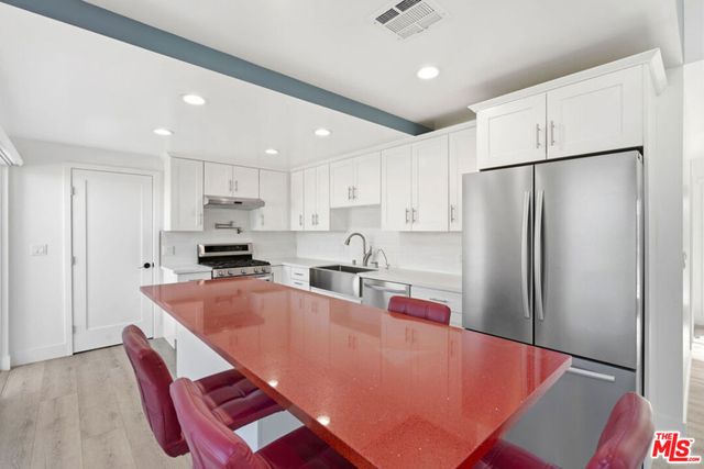 10321 Sala Place, Sun Valley, CA 91352