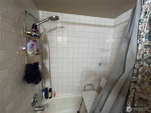 8224 59th Avenue E, Puyallup, WA 98371