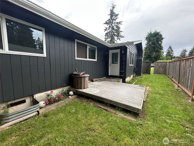 8224 59th Avenue E, Puyallup, WA 98371