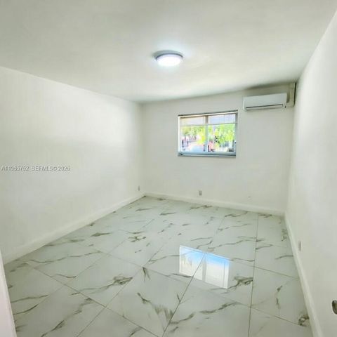 2308 NW 3rd Ave 2, Wilton Manors, FL 33311