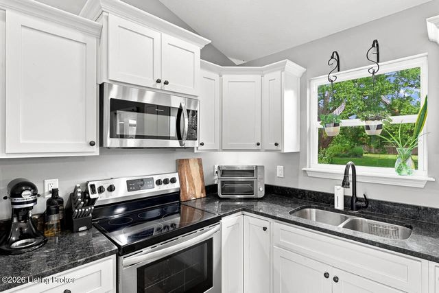 323 House Ln, Elizabethtown, KY 42701