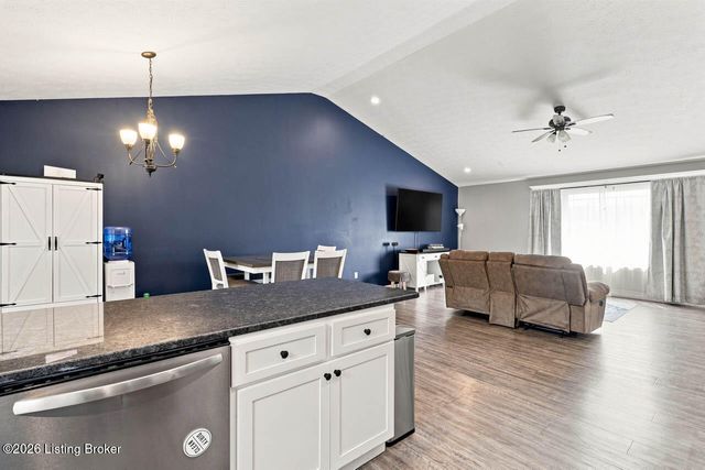 323 House Ln, Elizabethtown, KY 42701