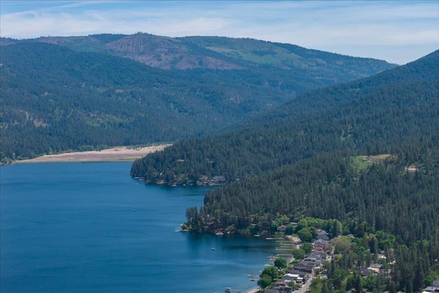 22150 E Bennett Ln, Liberty Lake, WA 99019