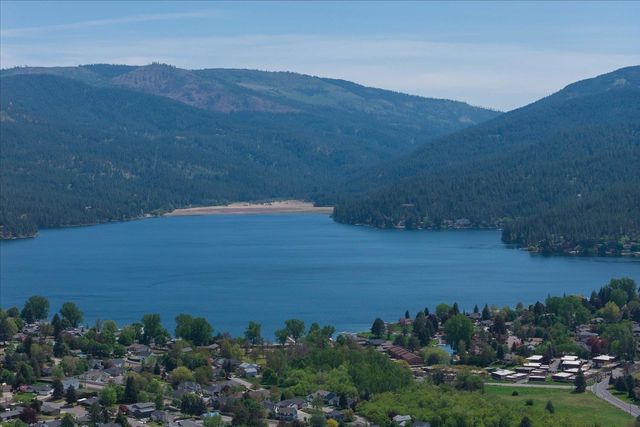 22150 E Bennett Ln, Liberty Lake, WA 99019