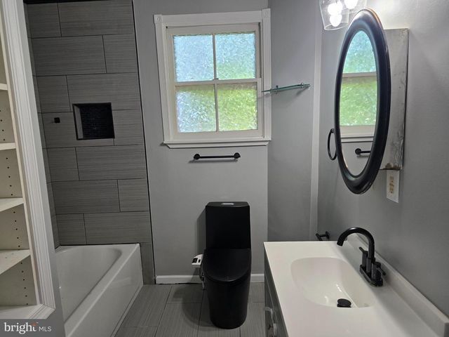 908 59TH, Fairmount Heights, MD 20743