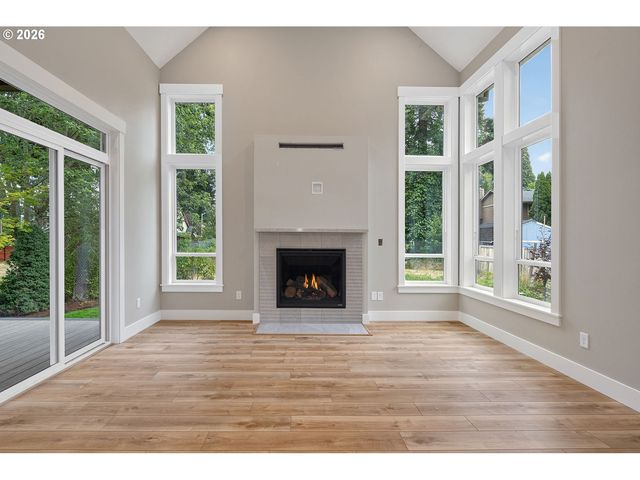 16031 Ne WASCO St, Portland, OR 97230