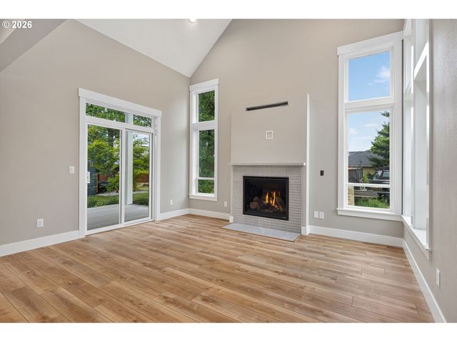 16031 Ne WASCO St, Portland, OR 97230