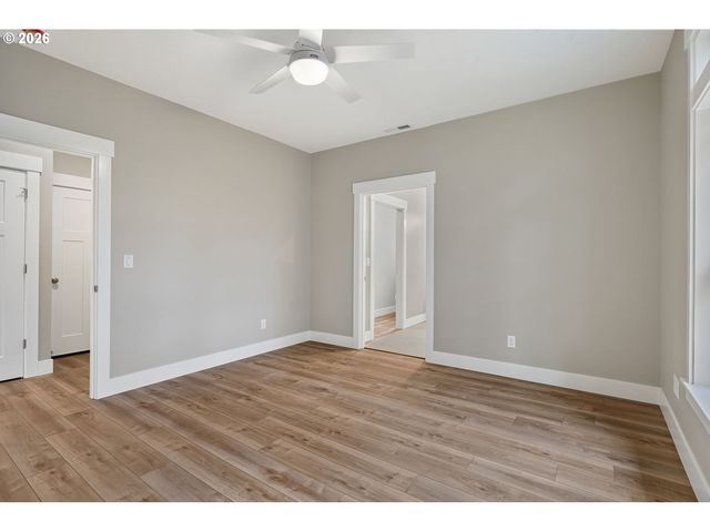 16031 Ne WASCO St, Portland, OR 97230