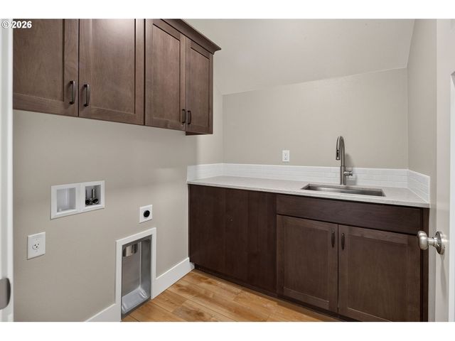 16031 Ne WASCO St, Portland, OR 97230
