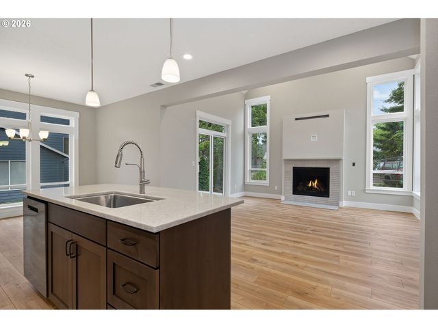 16031 Ne WASCO St, Portland, OR 97230