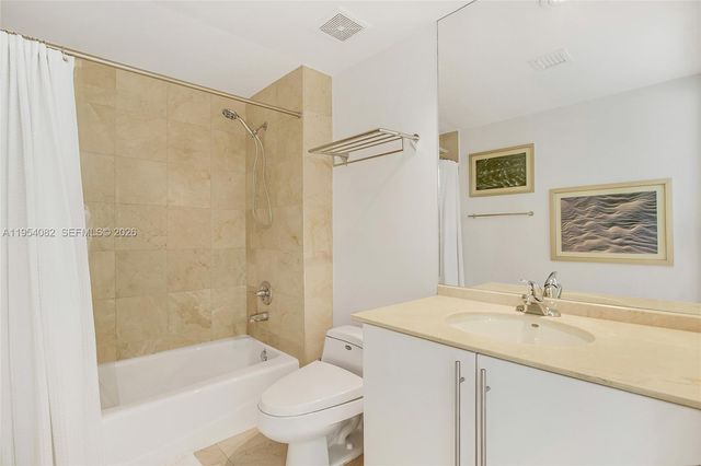 1000 S Pointe Dr 1007, Miami Beach, FL 33139