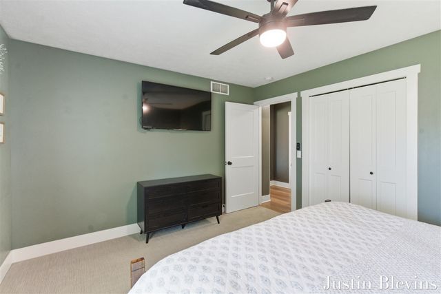 120 E 40th Street, Holland, MI 49423