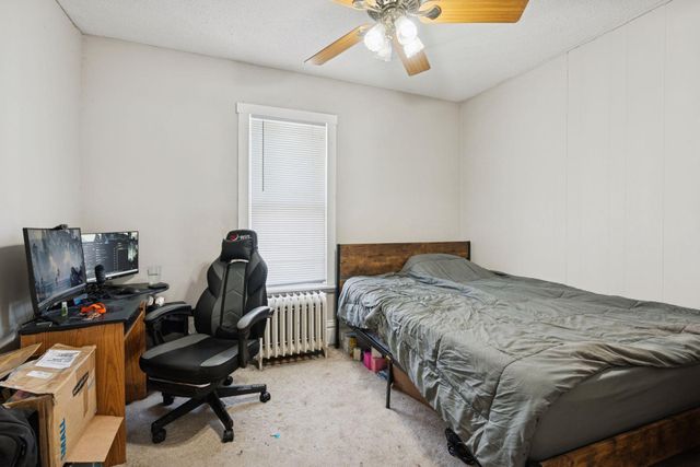 694 Central Avenue W, Saint Paul, MN 55104