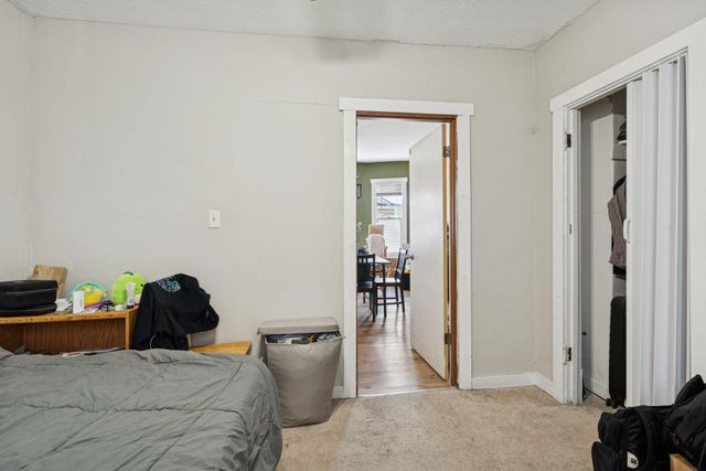 694 Central Avenue W, Saint Paul, MN 55104