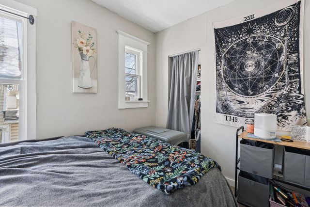 694 Central Avenue W, Saint Paul, MN 55104