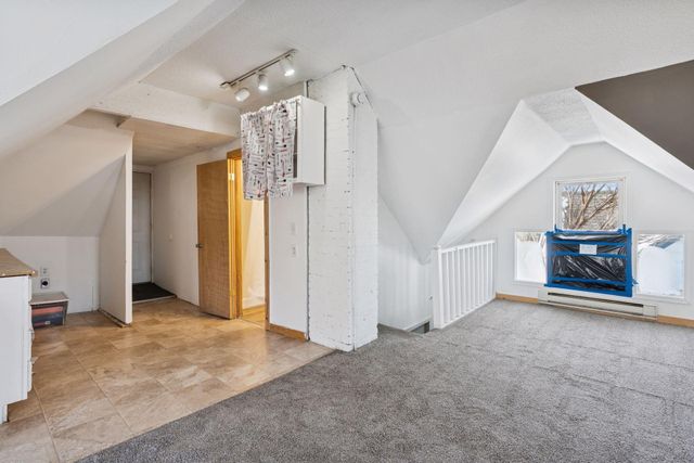 694 Central Avenue W, Saint Paul, MN 55104