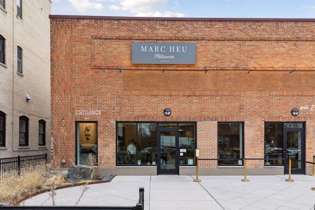 694 Central Avenue W, Saint Paul, MN 55104