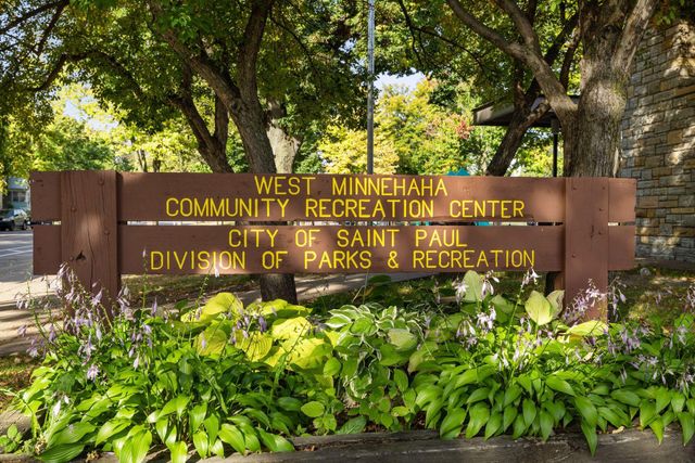 694 Central Avenue W, Saint Paul, MN 55104